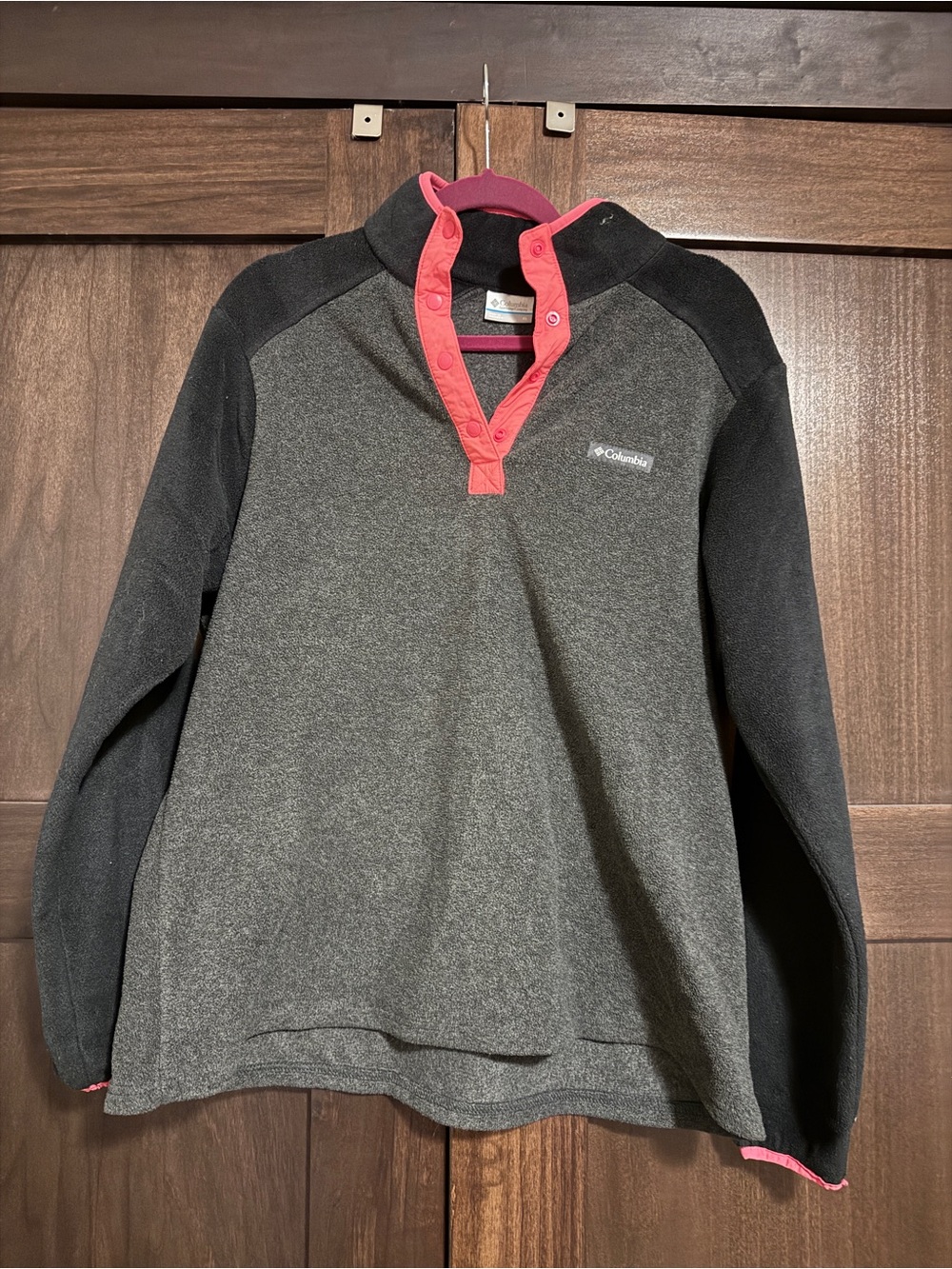 Columbia women’s Gray and Pink Quarter-Snap Fleece